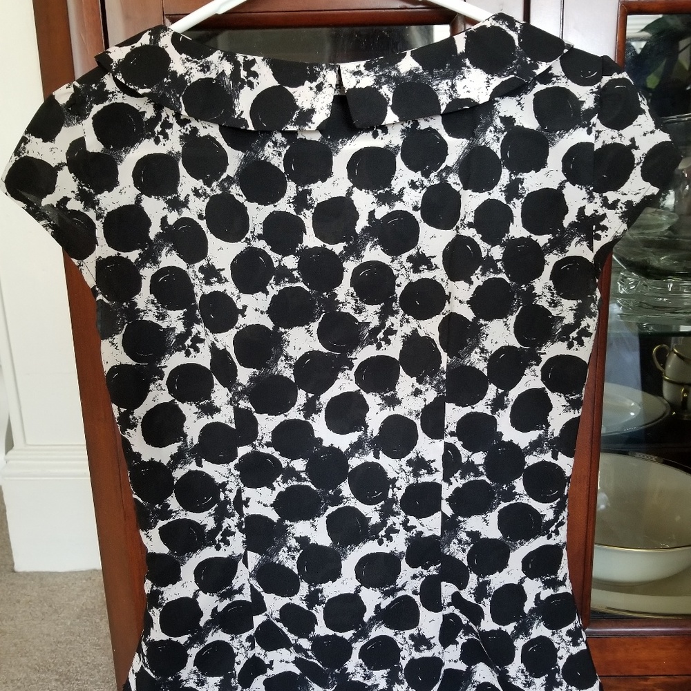 H&M top. - Picture 3 of 7
